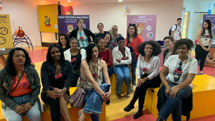 Alunas do Programa Mulheres Mil visitam Centro de Ciências da Alunas do Programa Mulheres Mil visitam Centro de Ciências da UFJF