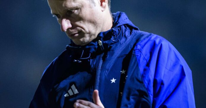 Após nova derrota, Cruzeiro mantém sequência negativa fora do Mineirão