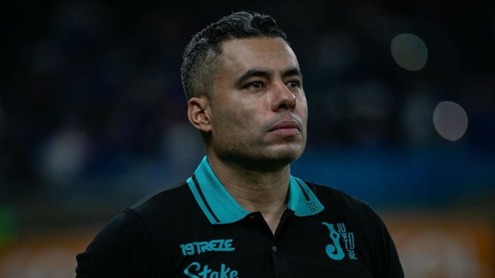 Jair Ventura detona arbitragem: 'Contra tudo e contra todos'