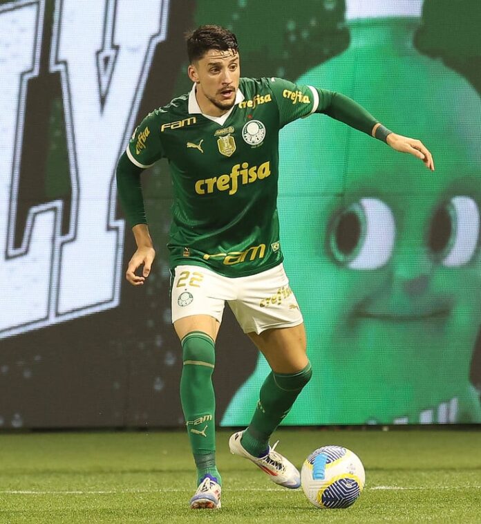 Piquerez - o uruguaio não foi muito participativo nos ataques do Palmeiras e ficou mais preso. Teve alguns erros de passe, mas no geral, foi bem (Foto: Cesar Greco/Palmeiras)