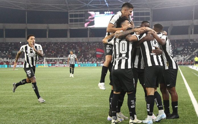 Botafogo vê chance de título aumentar após golear o Flamengo | Botafogo