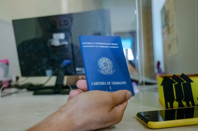 Rondônia cria 1,4 mil vagas com carteira assinada em junho
