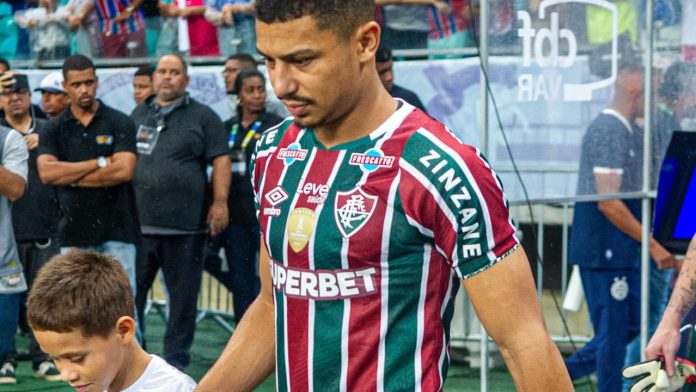 seta para fechar a publicidade