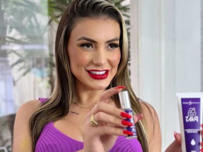 famosos-dia-do-sexo-produtos-eroticos-andressa-urach.jpg