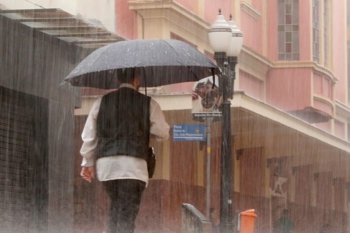 Semana inicia com tempo ameno e termina com chuva em Juiz de Fora