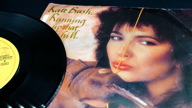 katebushteases_4377343_650x.jpg Kate Bush provoca um retorno à música