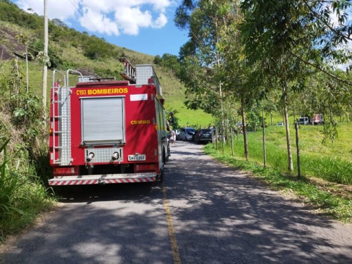 Batida de frente deixa seis feridos em rodovia de Minas Gerais
