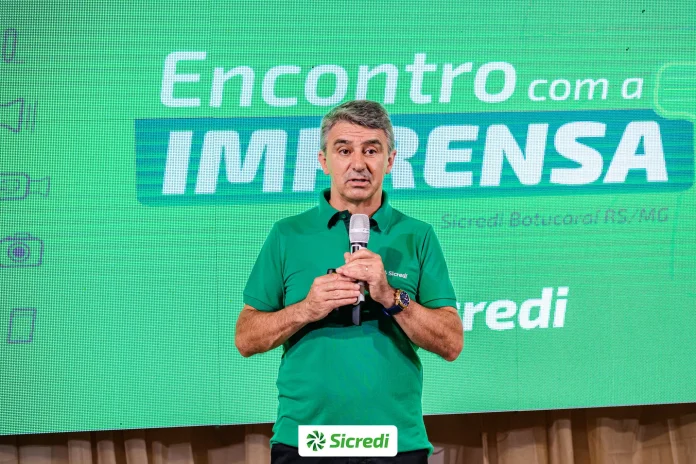 Sicredi realiza encontro com a imprensa em MuriaÃ©