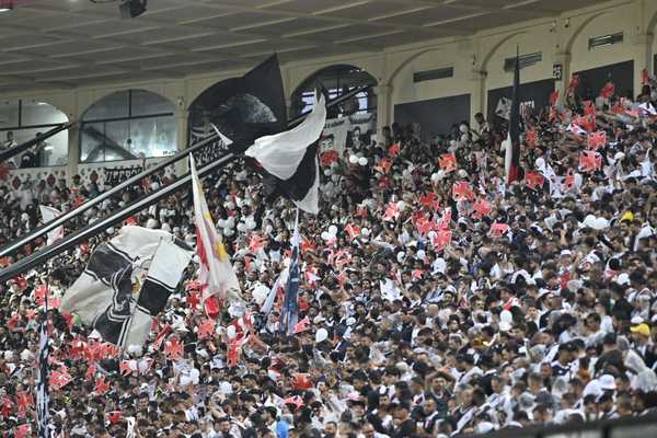 Vasco amplia capacidade de São Januário e coloca mais ingressos Vasco amplia capacidade de São Januário e coloca mais ingressos à venda contra o Inter | vasco