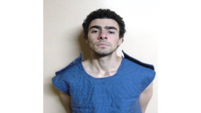 O-livro-que-leu-Luigi-Mangione-antes-de-ser-preso.jpg This December 9, 2024, booking photo obtained from the Pennsylvania Department of Corrections shows Luigi Mangione. Mangione, 26, was arrested December 9 over the targeted killing of a health insurance executive on the streets of New York, with investigators charging him with possession of fake IDs and a gun. Investigators continued to interrogate Mangione in connection with last week's brazen murder, which triggered a nationwide manhunt and global headlines. (Photo by Handout / Pennsylvania Department of Corrections / AFP) / RESTRICTED TO EDITORIAL USE - MANDATORY CREDIT "AFP PHOTO / Pennsylvania Department of Corrections" - NO MARKETING NO ADVERTISING CAMPAIGNS - DISTRIBUTED AS A SERVICE TO CLIENTS