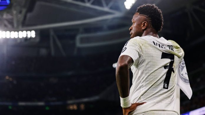 Vinicius Jr. goleia na África, perde na Europa e é Vinicius Jr. goleia na África, perde na Europa e é 'esnobado' na Oceania