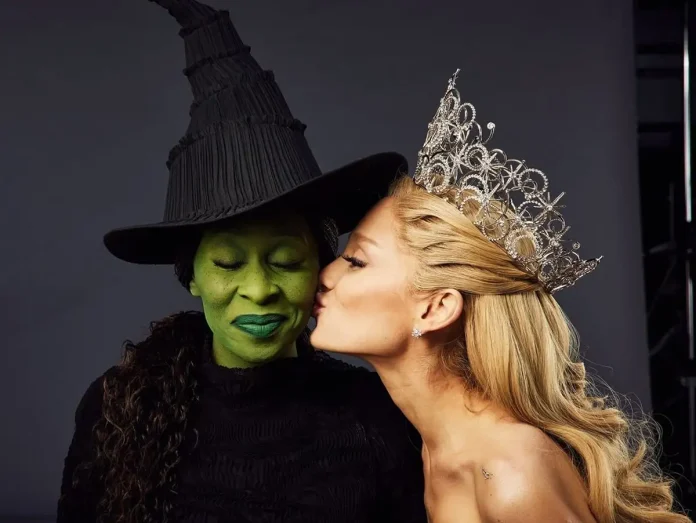 Criador de "Wicked" confirma tensão sexual entre Glinda e Elphaba