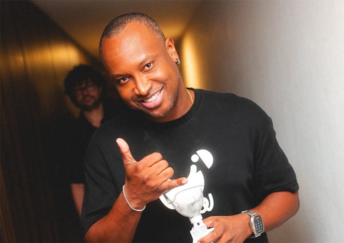 thiaguinho.jpg Thiaguinho conta que quase entrou no Guinness Book com "Tardezinha"