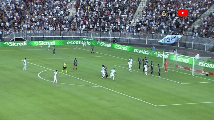 Cochilo da vitória: Neymar 'deita' no corredor do ônibus antes de dar espetáculo em Limeira | santos e região