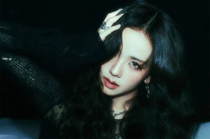 jisoo.jpg K-Pop: Jisoo, do BLACKPINK, quebra recorde com lançamento de "AMORTAGE"