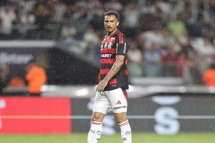 Danilo, do Flamengo, cita Luighi e cobra união contra racismo: "Entidades vão continuar fingindo que se importam" | flamengo