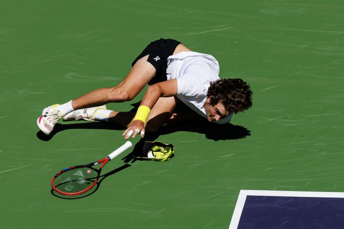 João Fonseca comemora reação e vitória em Indian Wells: "Feliz em como consegui mudar meu jogo" | tênis
