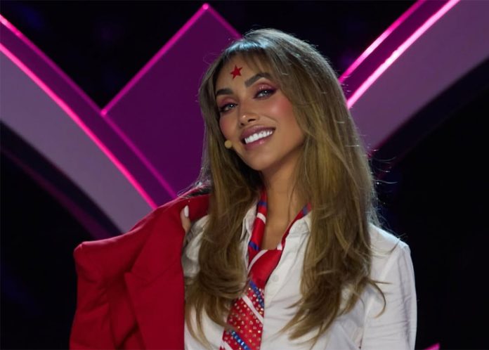 "Sou rebelde para sempre", diz Anahí em meio a crise no grupo RBD