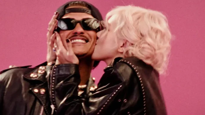 Rosé e Bruno Mars estendem recorde mundial com "APT." - novamente