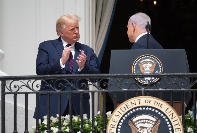 hamasaccusestrump_4491263_650x.jpg Hamas acusa Trump de alimentar resistência de Netanyahu ao cessar-fogo em Gaza