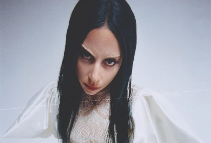 Lady Gaga domina o Top 200 do Spotify global com lançamento de "Mayhem"