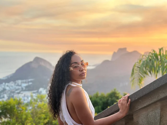 Fotos: Leigh-Anne, do Little Mix, faz turismo no Rio de Janeiro