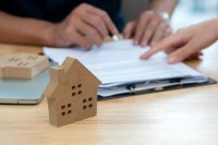 IR 2025: Tudo sobre a declaração de imóveis e transações imobiliárias