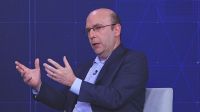Trump é fruto do desmonte da ordem política democrática, diz Sergio Fausto