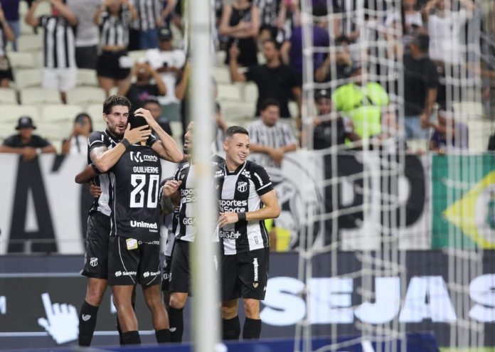 Atuações do Ceará: Pedro Raul marca dois e defesa sofre no fim | ceará