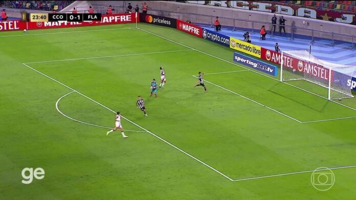 Arrascaeta, do Flamengo, rebate críticas por preparo físico em gol perdido: "Atletismo é outro esporte" | flamengo