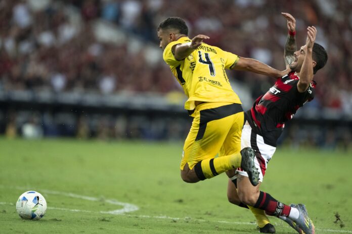 Flamengo não terá Arrascaeta, suspenso, no jogo de ida das oitavas da Libertadores | flamengo