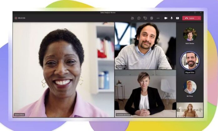A captura de tela mostra uma chamada de vídeo no Microsoft Teams.