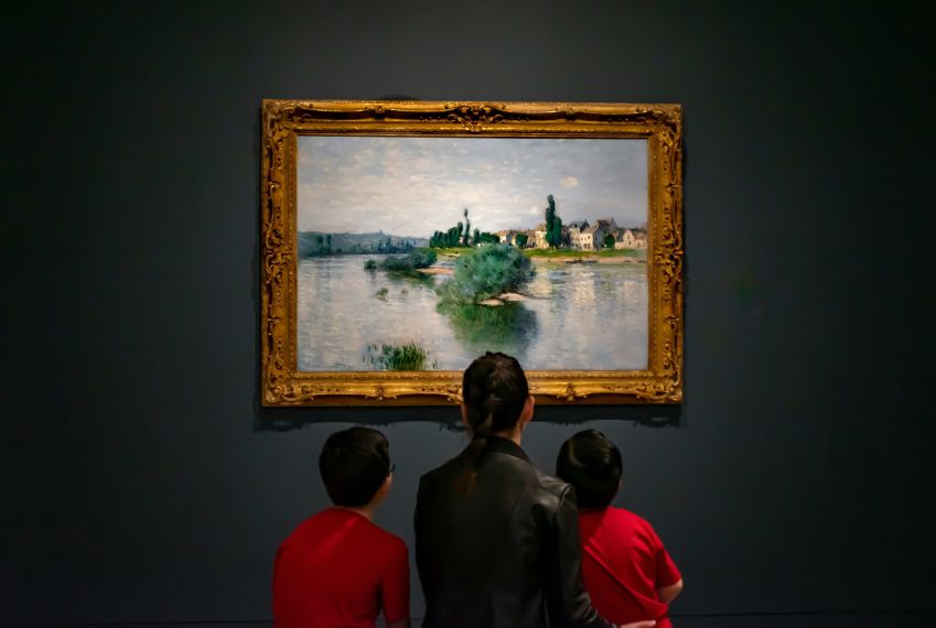 É importante que pais identifiquem interesse dos filhos por arte, música ou esportes • Unsplash/Gabriel Tovar