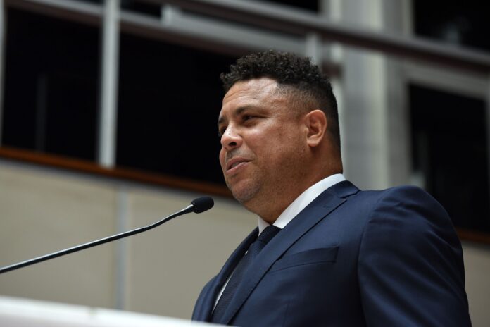 Ronaldo diz que SAF é única saída e afirma ter interesse em investir