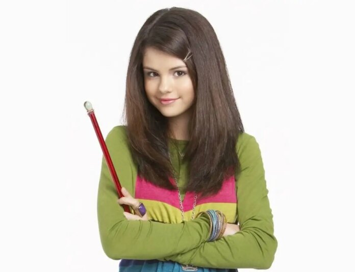 Selena Gomez vai voltar a interpretar Alex Russo mais uma vez