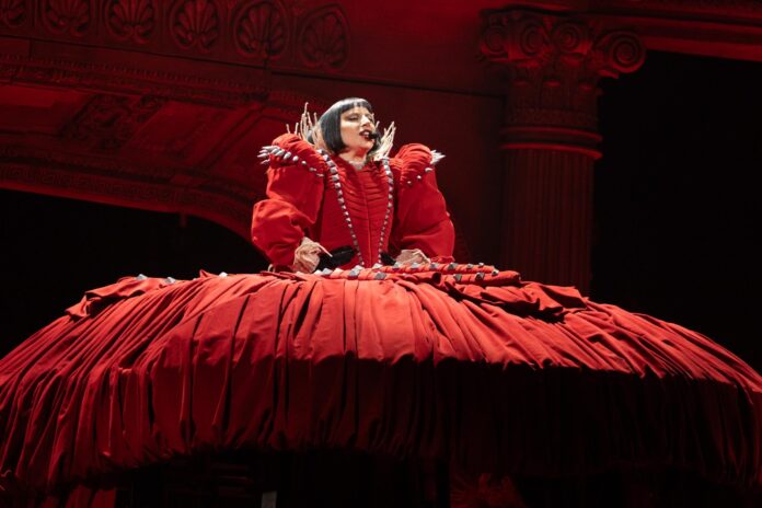 "Legado", "lendária", "insuperável": a repercussão da "MAYHEM Ball Tour" da Lady Gaga na imprensa