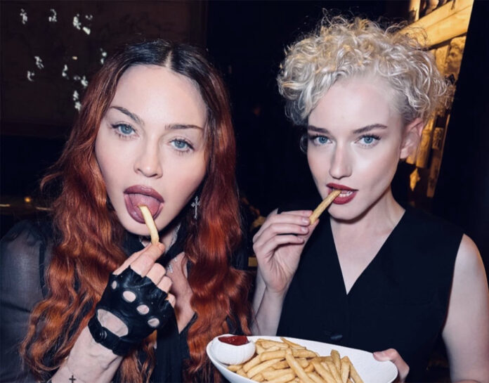 Como Julia Garner convenceu Madonna a escolhê-la para protagonizar série biográfica