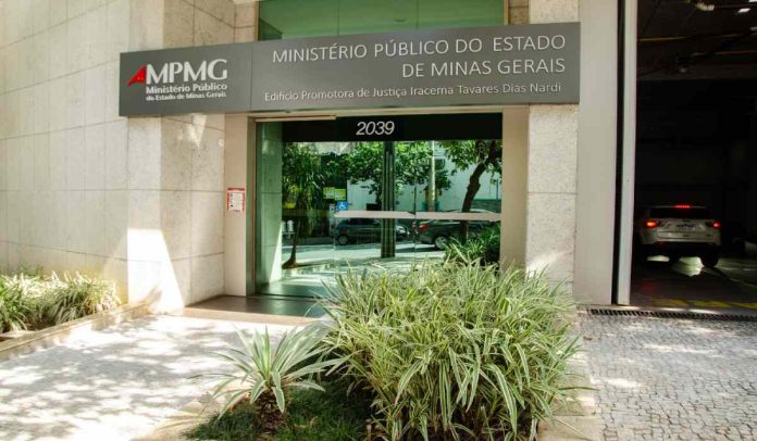 MP ofereceu denÃºncia contra ex-diretora da Liga das Escolas de Samba de Juiz de Fora (Liesjuf)