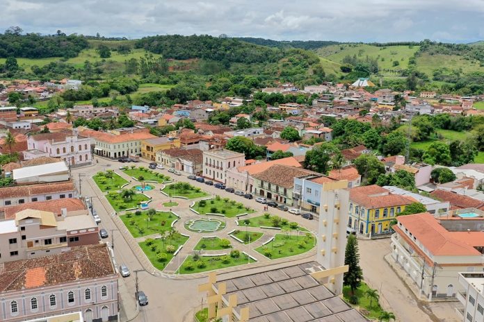 Município a 50 quilômetros de Juiz de Fora abre 30 vagas para saúde e educação
