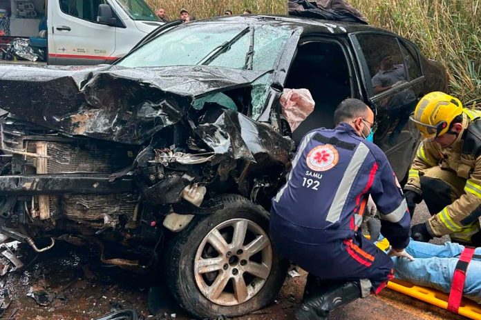 Homem morre e criança fica ferida em acidente na região