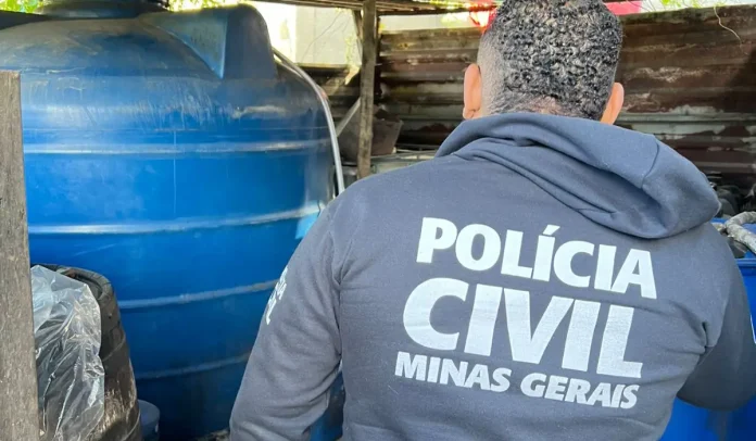 Homem preso com 8 mil litros de bebida adulterada é PC apreendeu cachaça adulterada em Juiz de Fora bebida