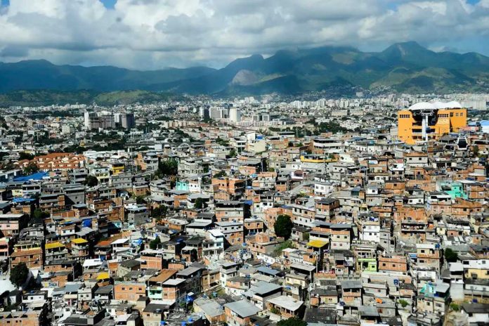 complexo alemao by tomaz silva agencia brasil editada