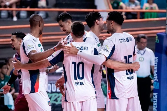 Com desfalques, JF VÃ´lei visita Praia Clube em busca de reabilitaÃ§Ã£o na Superliga
