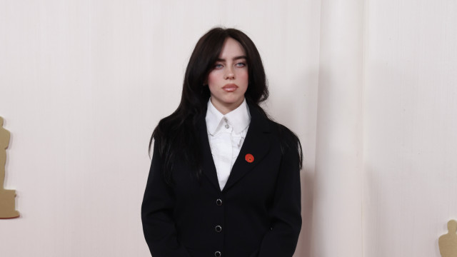 naom_660cea62d75fa.jpg Stalker de Billie Eilish morre atropelado por trem em Nova York
