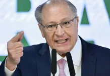 Alteração na jornada de trabalho é tendência natural, aponta Alckmin
