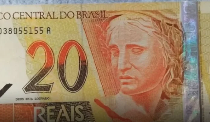 Pai e filho sÃ£o agredidos por causa de R$ 20, em Juiz de Fora