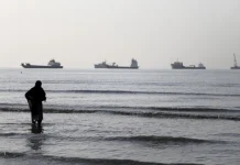 EUA impediram passagem de 139 navios por Ormuz desde início do bloqueio