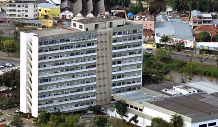 funcionarios da prefeitura de juiz de fora vÃ£o trabalhar no feriado para aumentar arrecadaÃ§Ã£o na cidade rescisÃµes