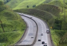 Movimento das estradas aumenta 19% durante o feriado; confira orientações para uma viagem tranquila Movimento das estradas aumenta 19% durante o feriado; confira orientações para uma viagem tranquila