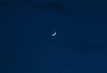 Alinhamento de Lua e três planetas fica visível a olho nu; imagens